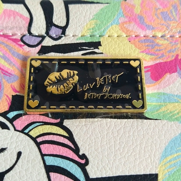 NWT Betsey Johnson Unicorn Wristlet Bag Pouch Card Slots - Picture 3 of 7